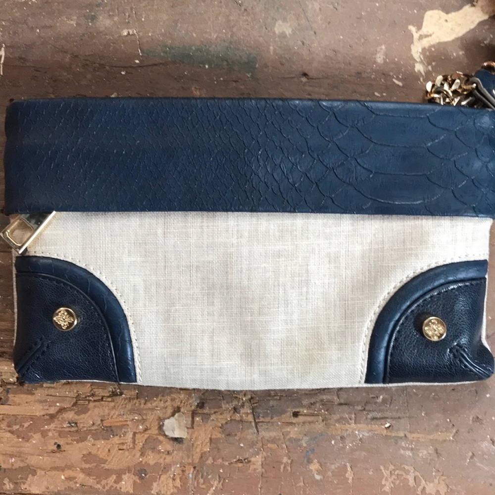 Simply Vera Wang wristlet/Wallet